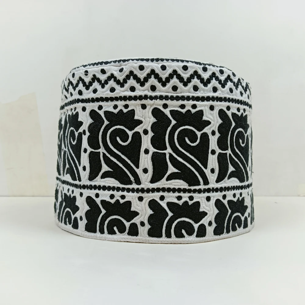 Omani Tupi | হাতে সেলাই করা প্রিমিয়াম কটন টুপি - Image 4