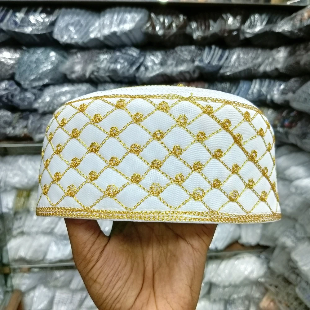 Azhari Tupi – Golden Color
