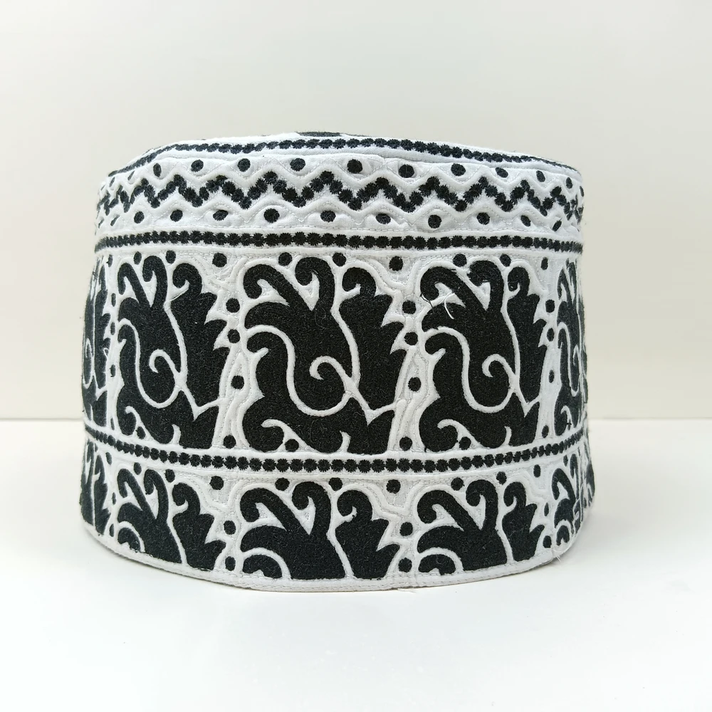 58 Size Black Omani Tupi – Pure Cotton Omani Handmade Cap - Image 3