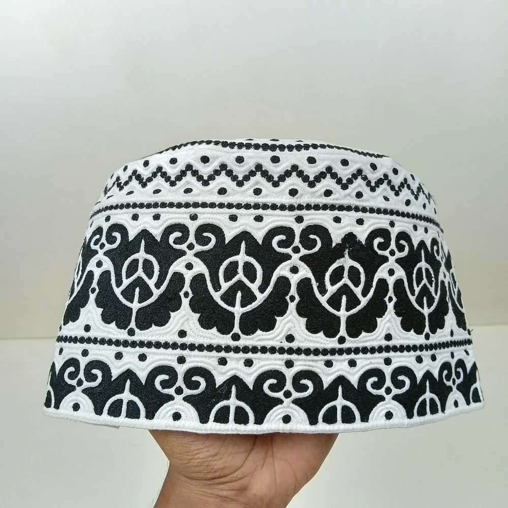 58 Size Black Omani Tupi – Elegant Omani Handcrafted Cap
