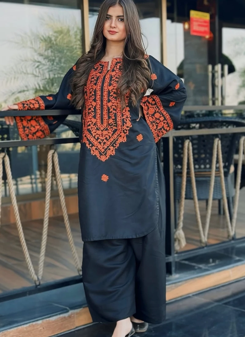 Elegant Cotton 2-Piece Suit