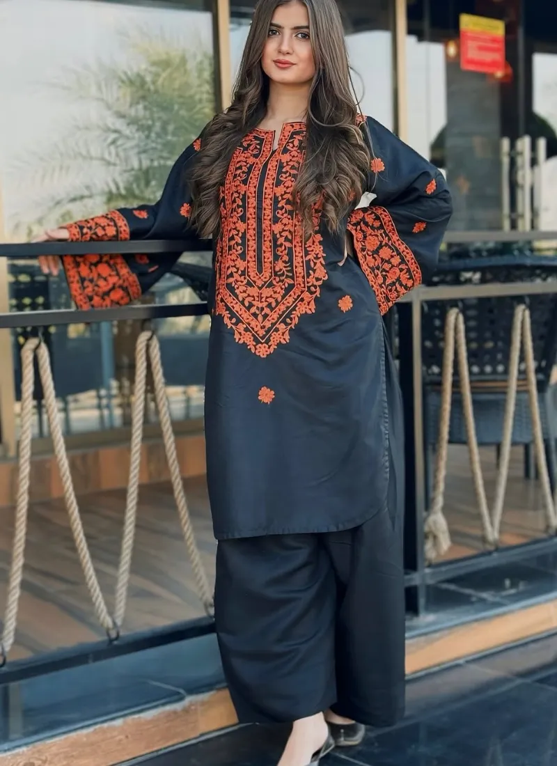 Elegant Cotton 2-Piece Suit