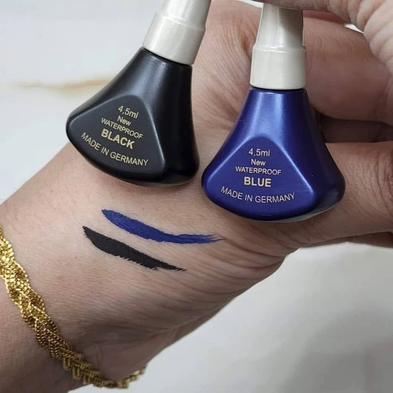 Miss & Mrs Eyeliner