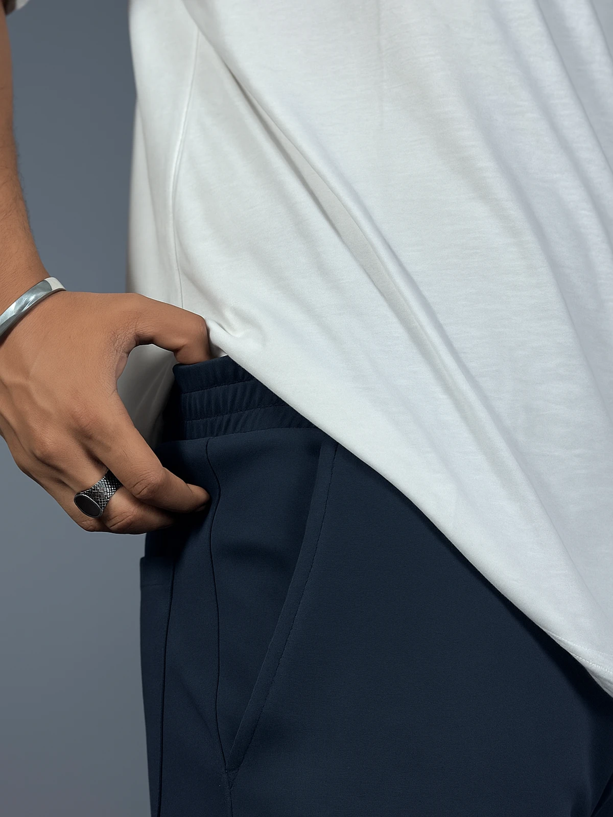 Back pocket Trouser Navy - Image 3