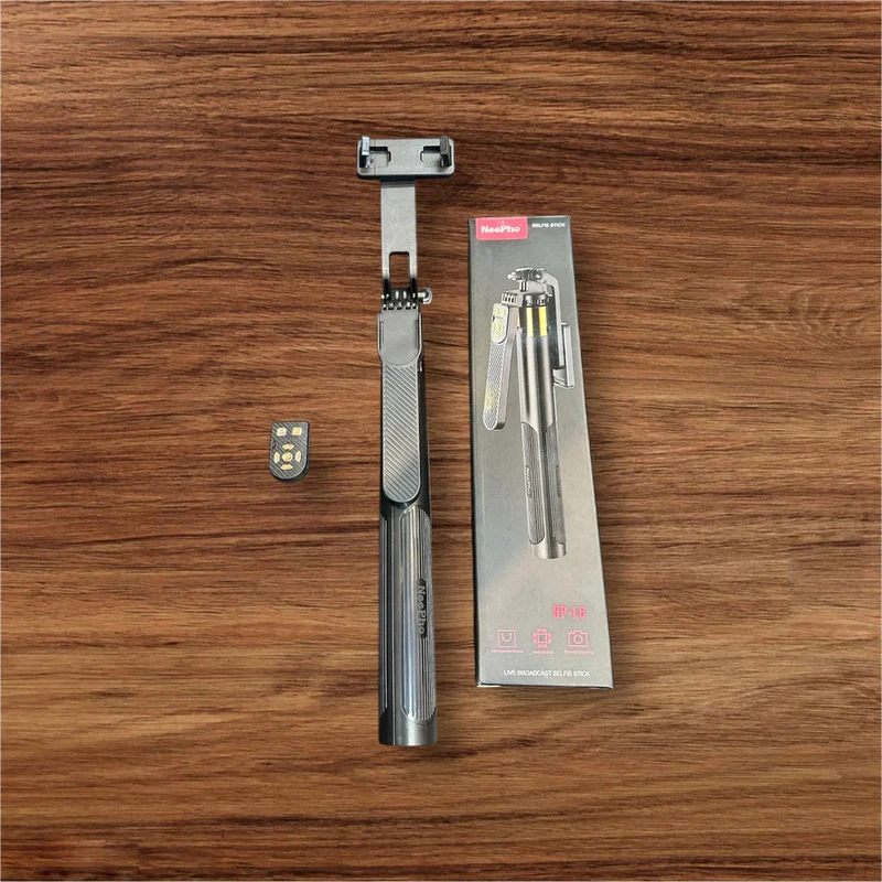 Neepho NP-L6 Live Broadcast Selfie Stick - Image 3
