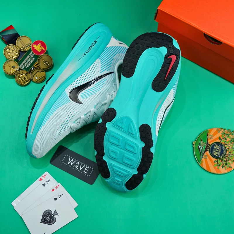 Vomero 18 - Dusty Cactus Geode Teal (1:1 Mirror Grade)