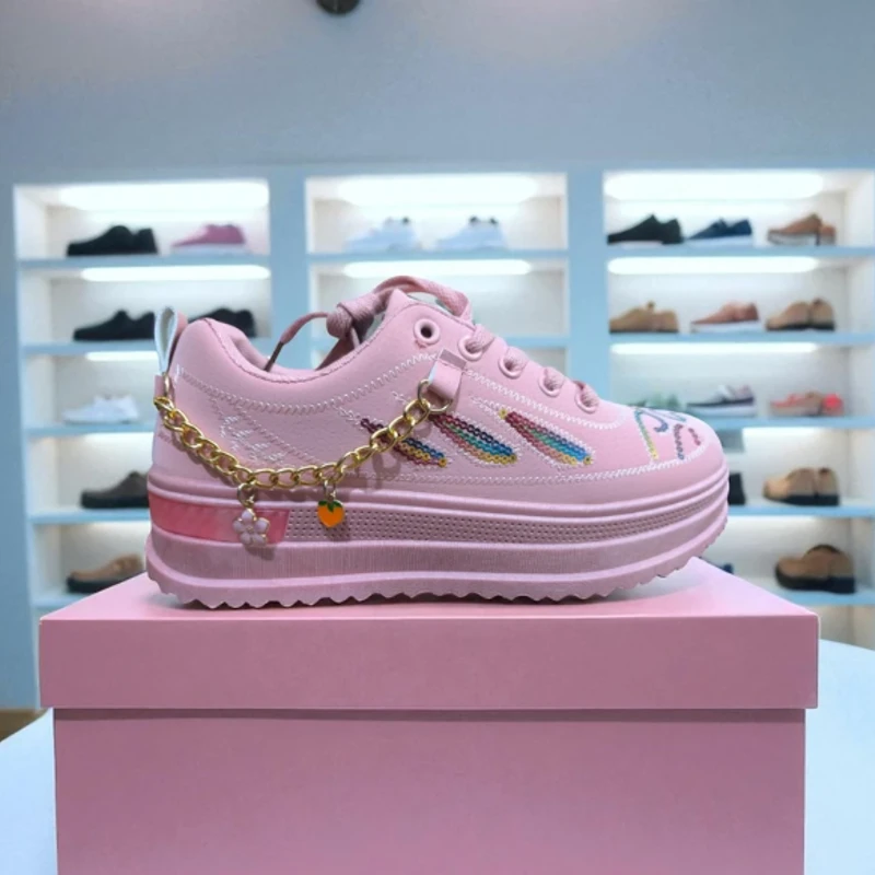 225 -Pink Sneakers with Trendy Design and Chain Accents—Perfect for Casual and Fashionable Looks
